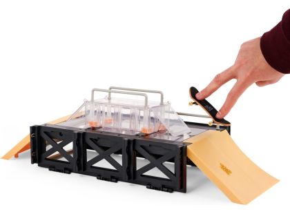 Tech Deck Vitrína a pódium - Poškozený obal