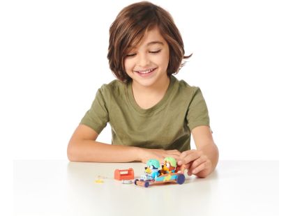 TM Toys Herní sada Bluey na cestách autíčko + figurky