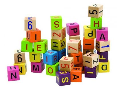 Woody Dřevěné barevné kostky s písmeny a čísly 40ks