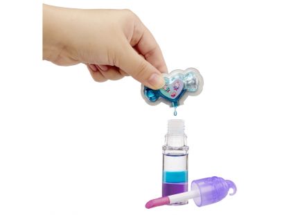 Yummiland Malá panenka se změnou barvy a leskem na rty