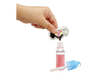 Yummiland Rošťácká panenka s leskem na rty, 6 druhů