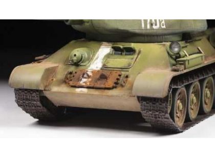 Zvezda Model Kit tank 3687 Soviet Medium Tank T-34 85 1:35